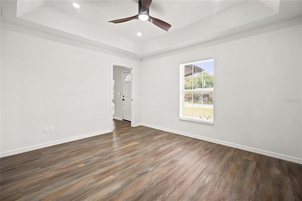 En Venta: $297,900 (3 camas, 2 baños, 1461 Pies cuadrados)