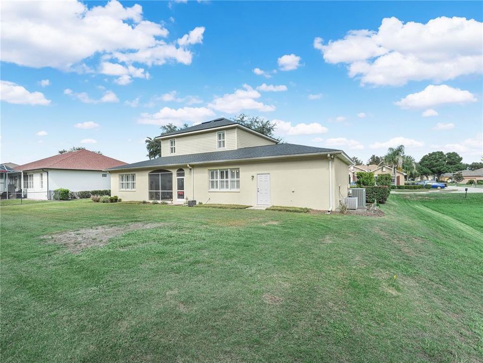 For Sale: $549,900 (5 beds, 3 baths, 3016 Square Feet)
