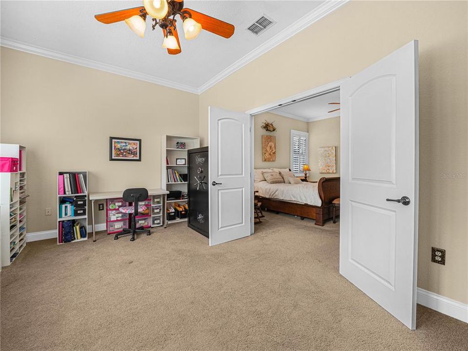For Sale: $549,900 (5 beds, 3 baths, 3016 Square Feet)