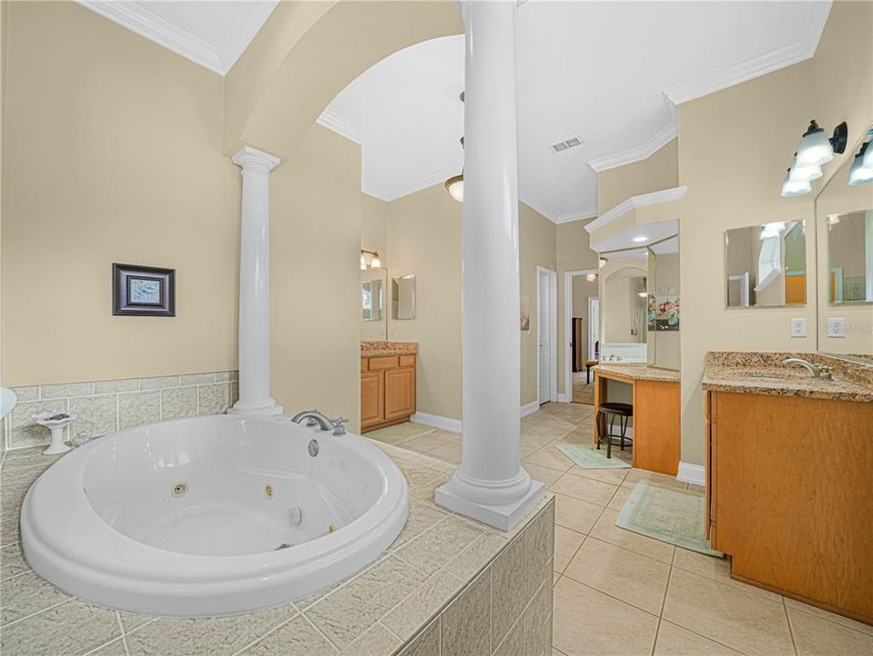 For Sale: $549,900 (5 beds, 3 baths, 3016 Square Feet)