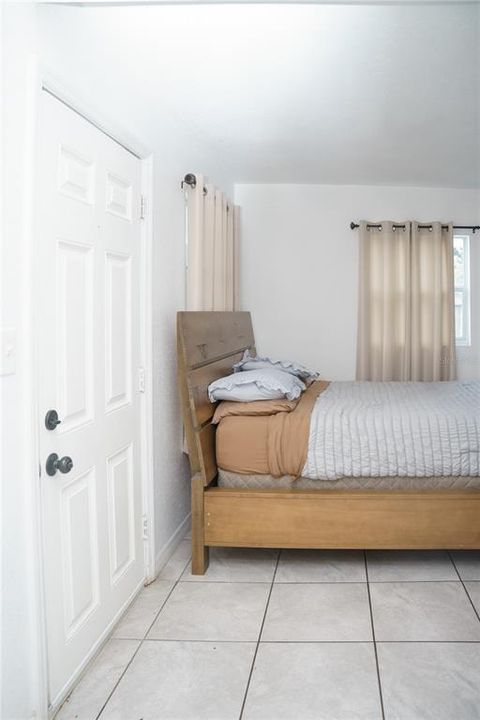 For Rent: $2,400 (4 beds, 2 baths, 1349 Square Feet)