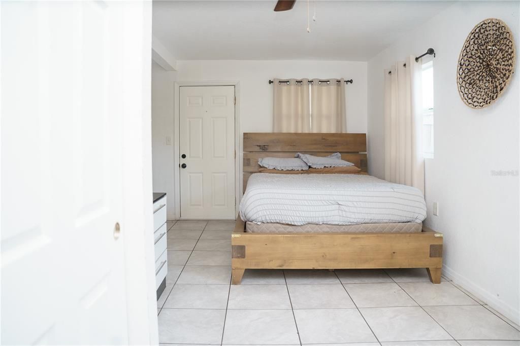 For Rent: $2,400 (4 beds, 2 baths, 1349 Square Feet)