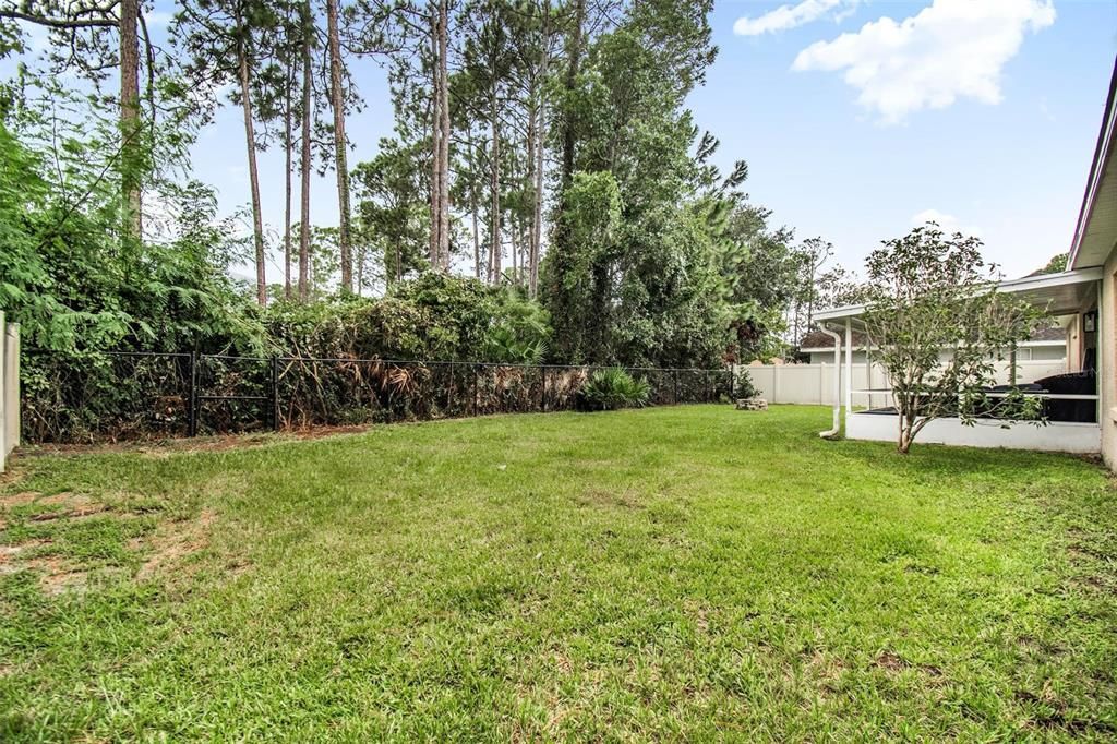 For Sale: $279,900 (3 beds, 2 baths, 1422 Square Feet)