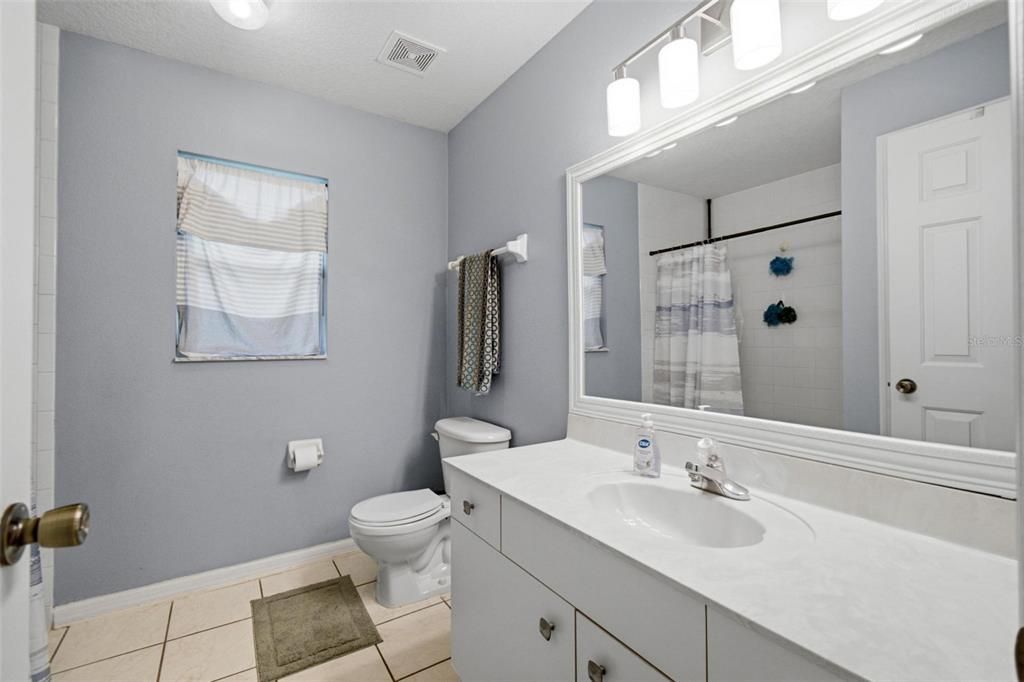 For Sale: $279,900 (3 beds, 2 baths, 1422 Square Feet)