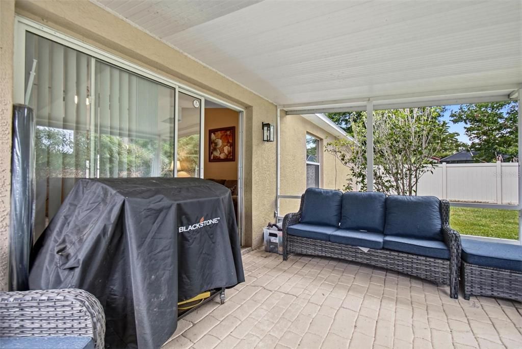 For Sale: $279,900 (3 beds, 2 baths, 1422 Square Feet)