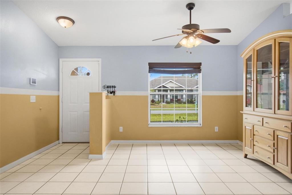 For Sale: $279,900 (3 beds, 2 baths, 1422 Square Feet)