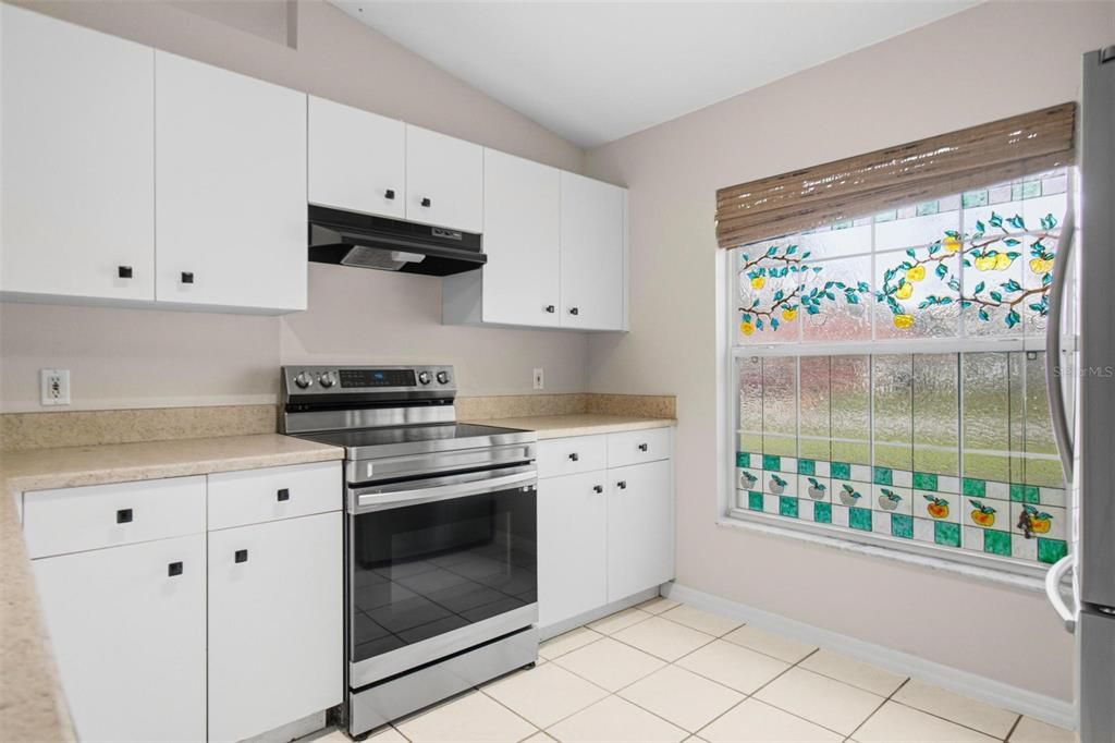 For Sale: $279,900 (3 beds, 2 baths, 1422 Square Feet)