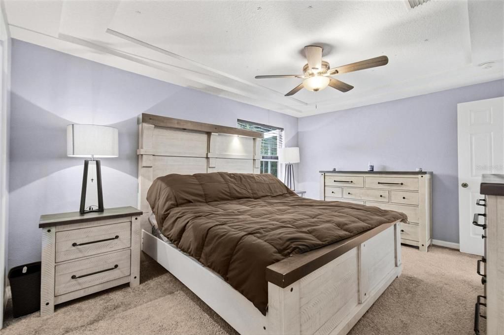 For Sale: $279,900 (3 beds, 2 baths, 1422 Square Feet)