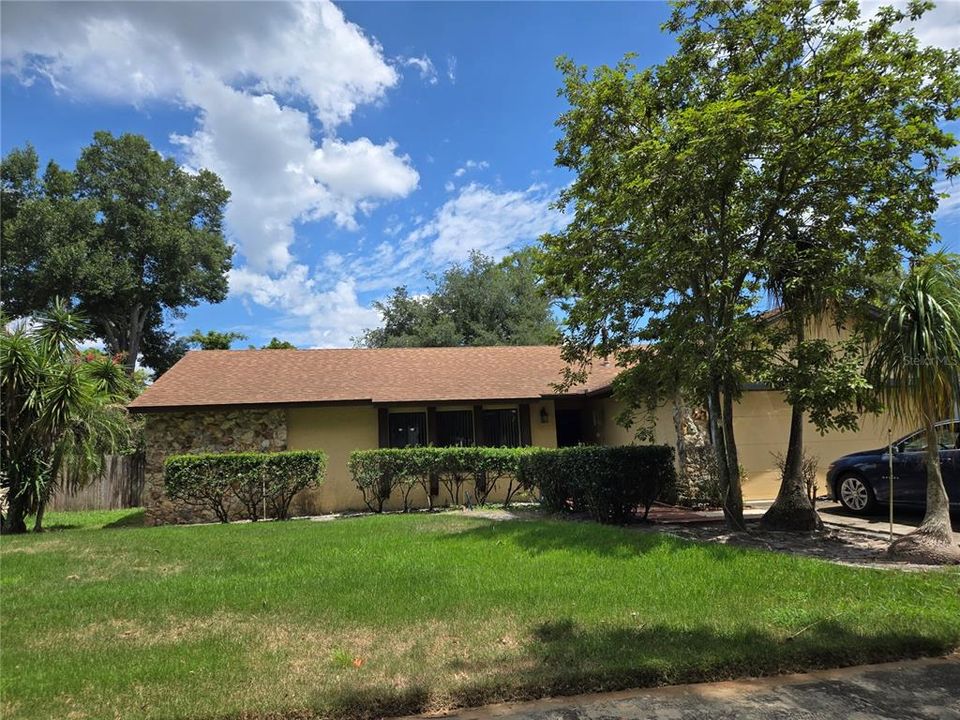 For Sale: $379,000 (4 beds, 2 baths, 1760 Square Feet)