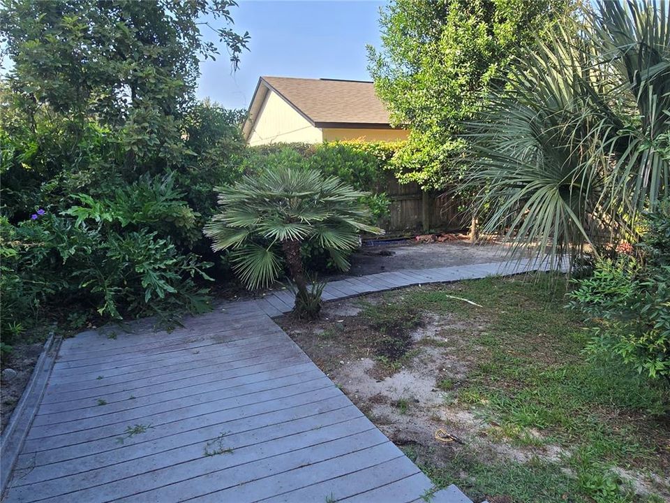For Sale: $379,000 (4 beds, 2 baths, 1760 Square Feet)
