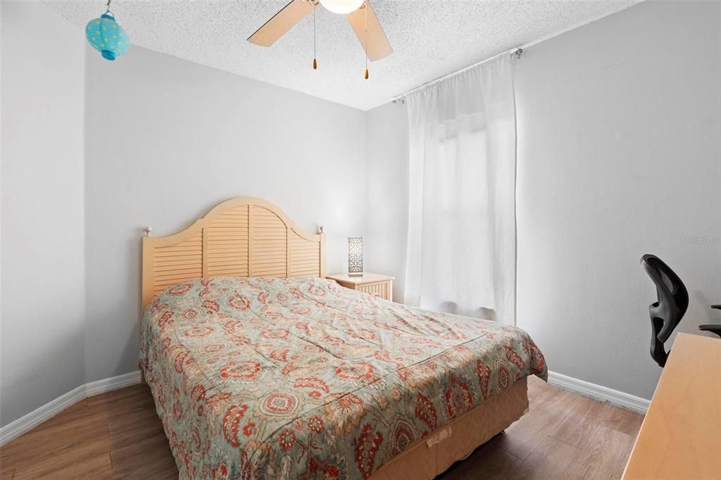 For Sale: $480,000 (4 beds, 2 baths, 2587 Square Feet)