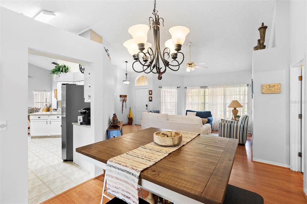 For Sale: $480,000 (4 beds, 2 baths, 2587 Square Feet)