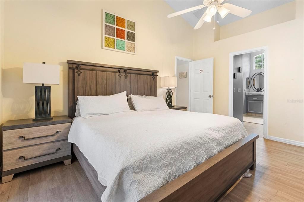 For Sale: $480,000 (4 beds, 2 baths, 2587 Square Feet)