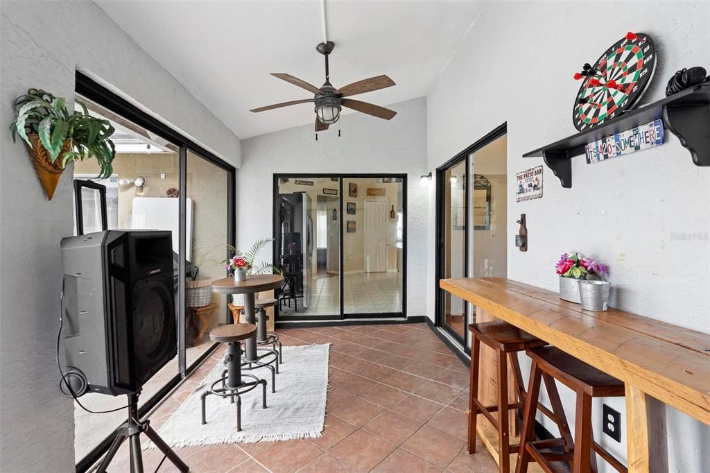 For Sale: $480,000 (4 beds, 2 baths, 2587 Square Feet)