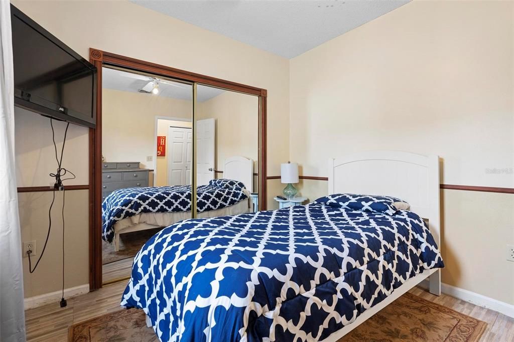 For Sale: $480,000 (4 beds, 2 baths, 2587 Square Feet)