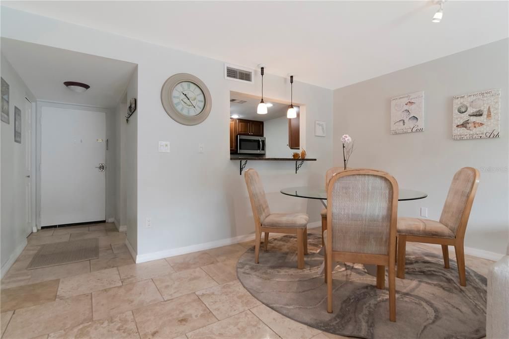En Venta: $269,900 (1 camas, 1 baños, 704 Pies cuadrados)