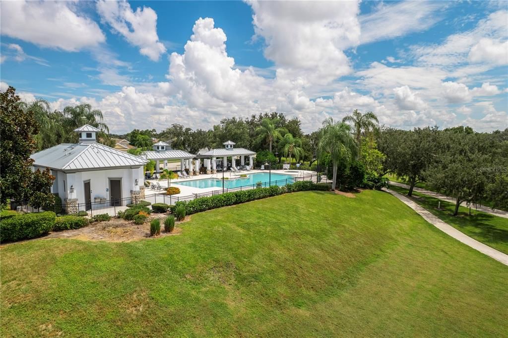 Activo con contrato: $470,000 (3 camas, 2 baños, 2231 Pies cuadrados)