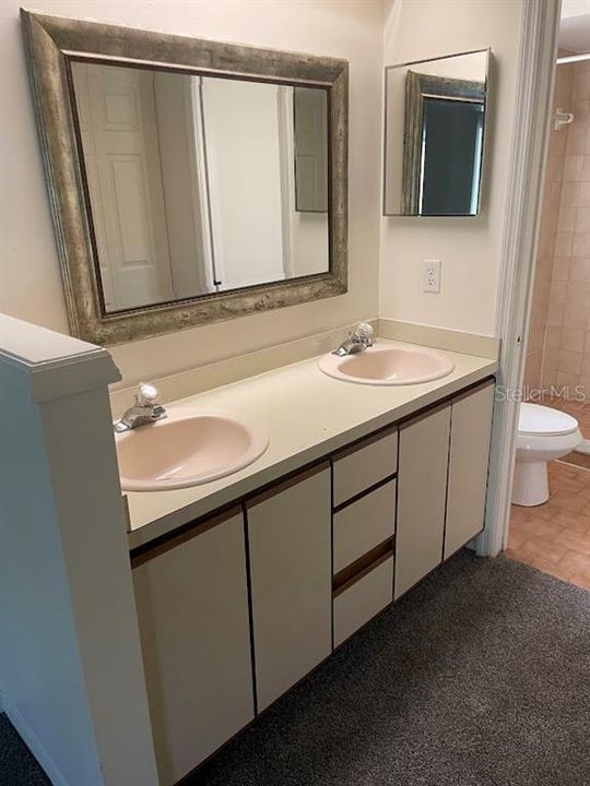 For Rent: $1,695 (2 beds, 2 baths, 958 Square Feet)
