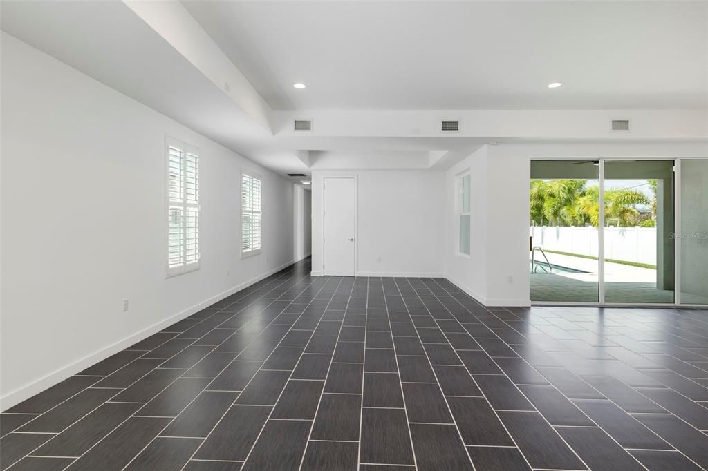 For Rent: $4,500 (3 beds, 2 baths, 2298 Square Feet)