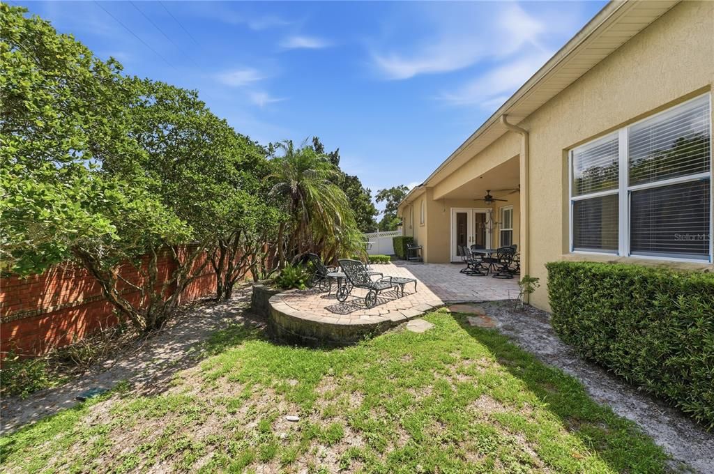 En Venta: $749,000 (4 camas, 3 baños, 2692 Pies cuadrados)