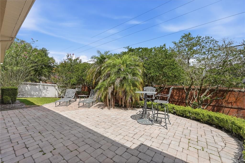 En Venta: $749,000 (4 camas, 3 baños, 2692 Pies cuadrados)