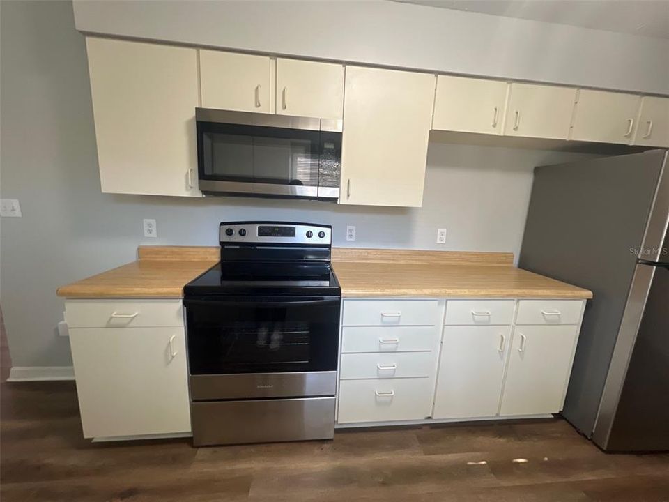 В аренду: $2,070 (3 спален, 2 ванн, 1242 Квадратных фут)