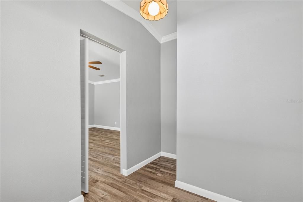 En Venta: $649,900 (3 camas, 3 baños, 1819 Pies cuadrados)