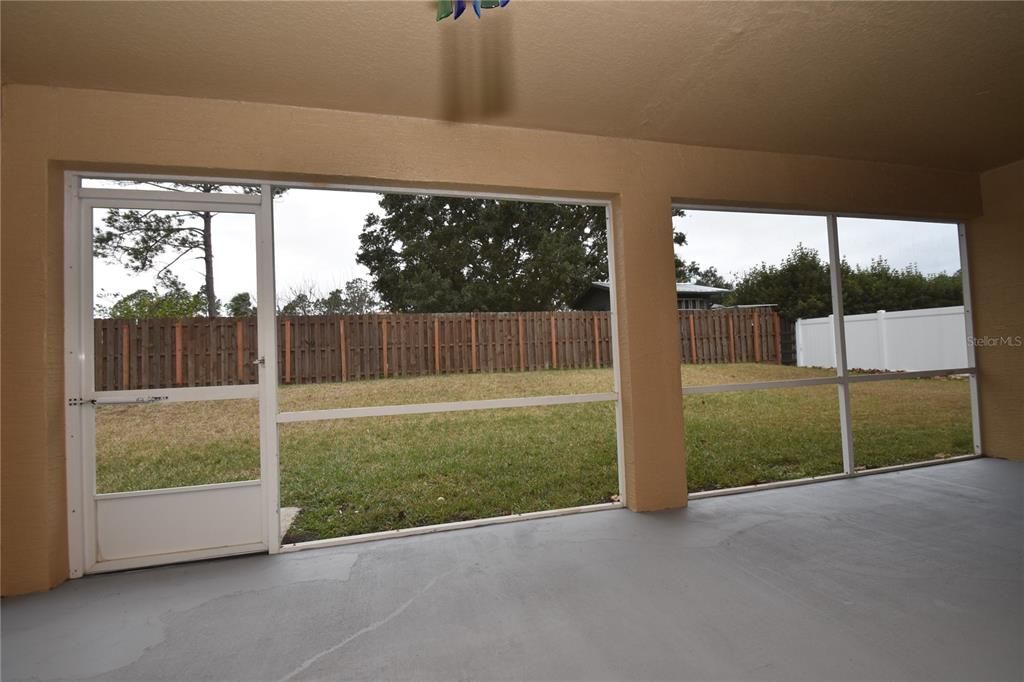 For Rent: $2,100 (4 beds, 2 baths, 2073 Square Feet)