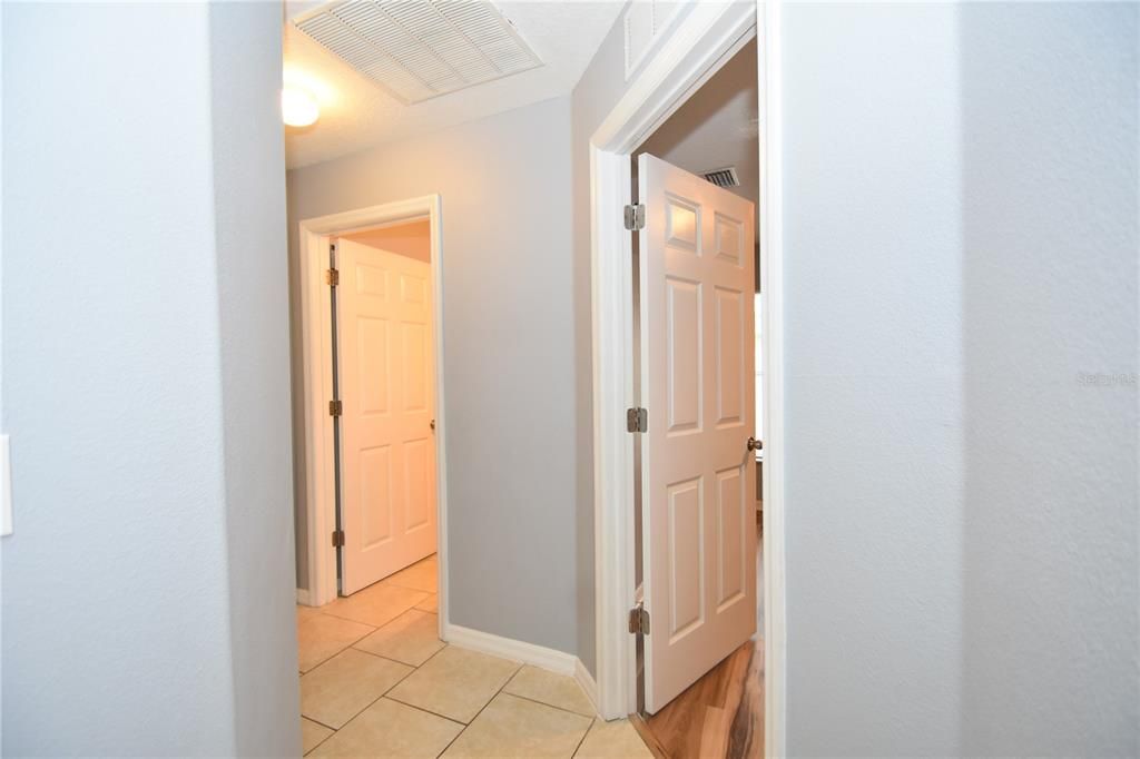 For Rent: $2,100 (4 beds, 2 baths, 2073 Square Feet)