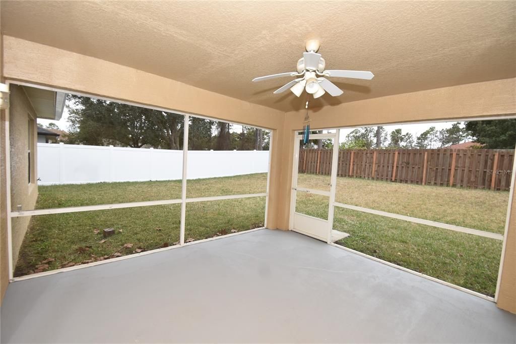 For Rent: $2,100 (4 beds, 2 baths, 2073 Square Feet)