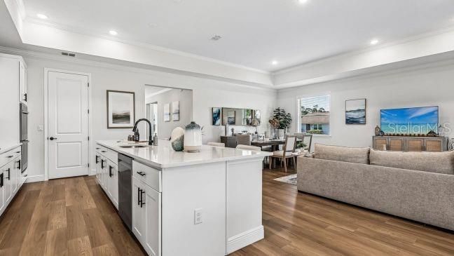 En Venta: $539,900 (4 camas, 3 baños, 2677 Pies cuadrados)