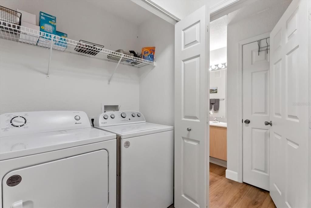 В аренду: $2,200 (2 спален, 2 ванн, 996 Квадратных фут)