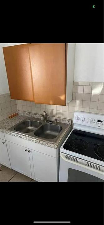 В аренду: $1,350 (1 спален, 1 ванн, 360 Квадратных фут)