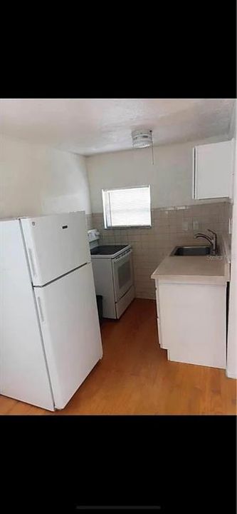 В аренду: $1,350 (1 спален, 1 ванн, 360 Квадратных фут)