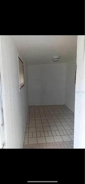 В аренду: $1,350 (1 спален, 1 ванн, 360 Квадратных фут)