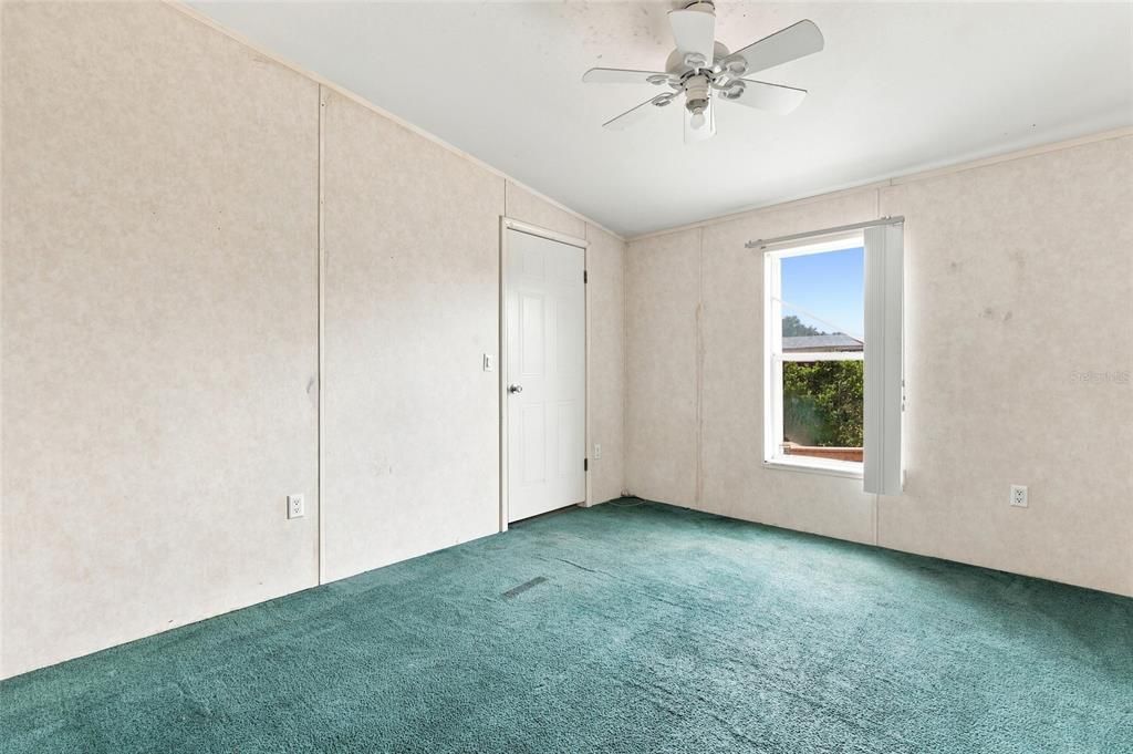 For Sale: $119,000 (3 beds, 2 baths, 1512 Square Feet)