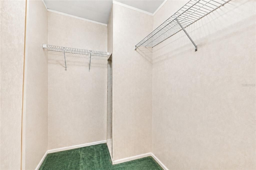 For Sale: $119,000 (3 beds, 2 baths, 1512 Square Feet)