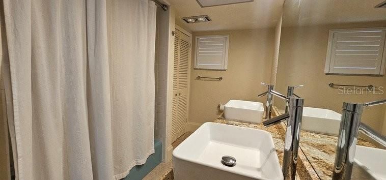В аренду: $3,500 (3 спален, 3 ванн, 2096 Квадратных фут)