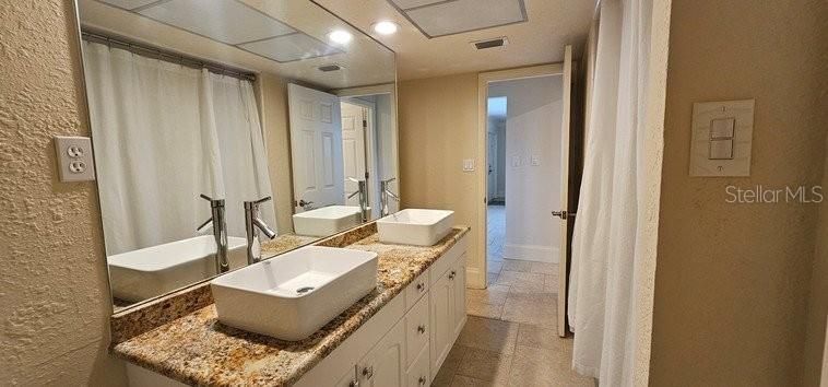 В аренду: $3,500 (3 спален, 3 ванн, 2096 Квадратных фут)