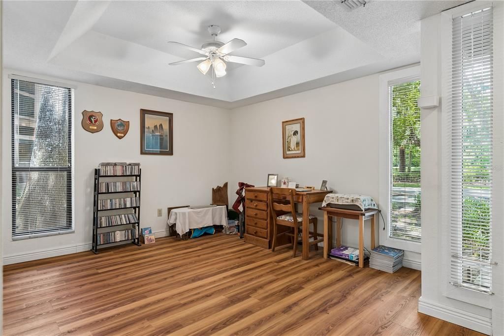 En Venta: $169,900 (2 camas, 2 baños, 1150 Pies cuadrados)