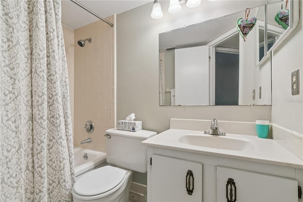 En Venta: $169,900 (2 camas, 2 baños, 1150 Pies cuadrados)