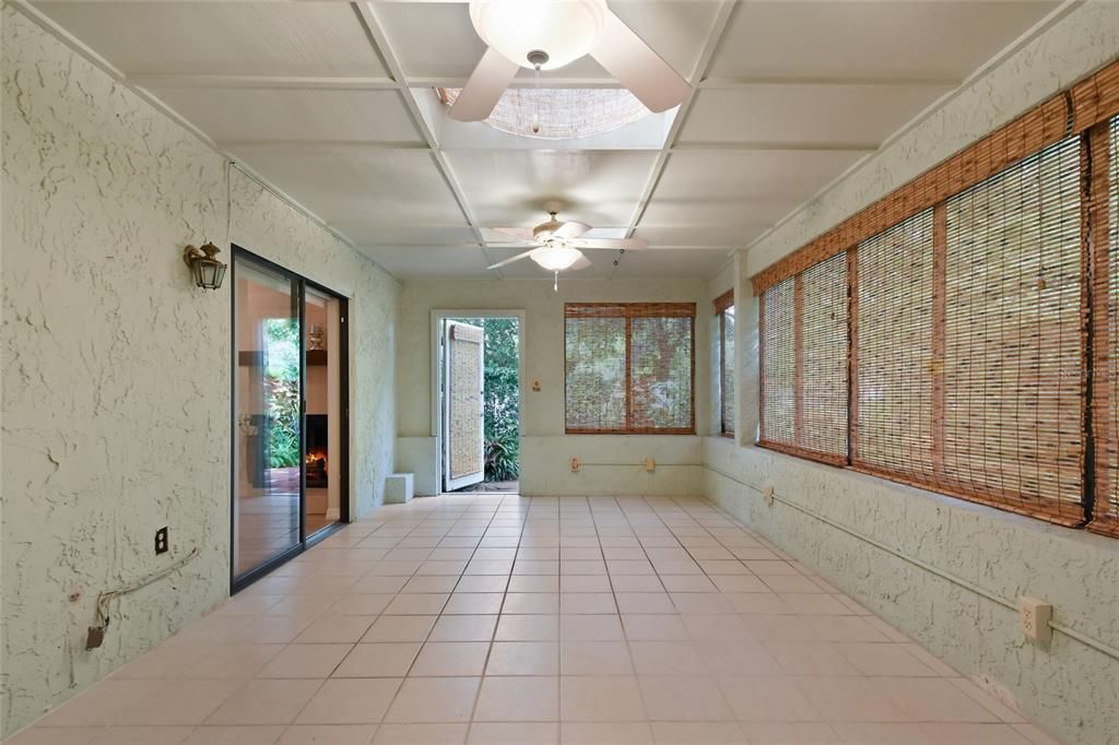 В аренду: $2,700 (2 спален, 2 ванн, 1544 Квадратных фут)