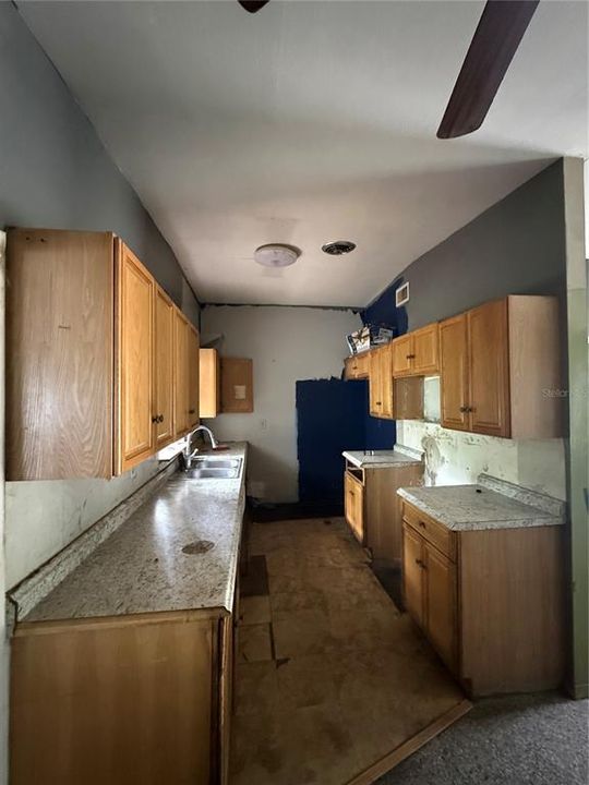 For Sale: $220,000 (3 beds, 2 baths, 1360 Square Feet)