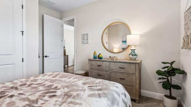 En Venta: $564,900 (4 camas, 3 baños, 2677 Pies cuadrados)