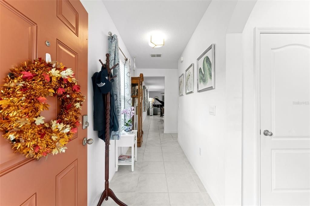 На продажу: $375,000 (3 спален, 2 ванн, 1641 Квадратных фут)