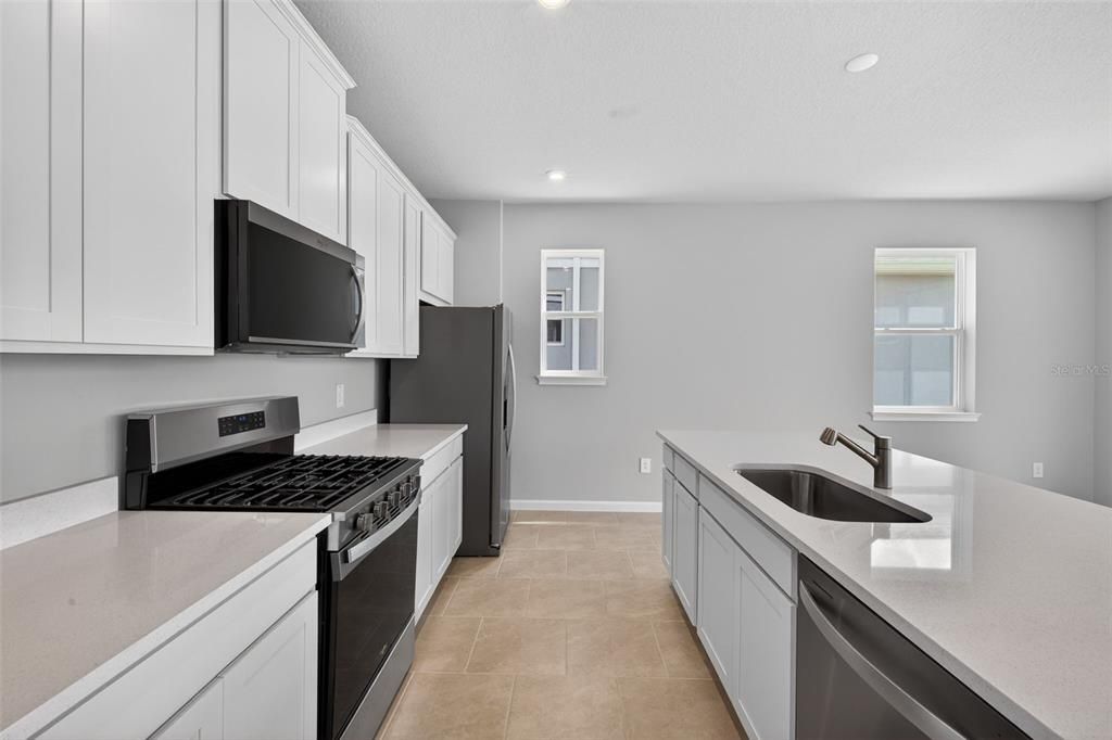 For Sale: $371,120 (3 beds, 2 baths, 1923 Square Feet)