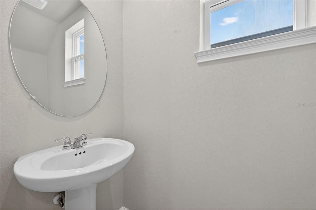 For Sale: $371,120 (3 beds, 2 baths, 1923 Square Feet)