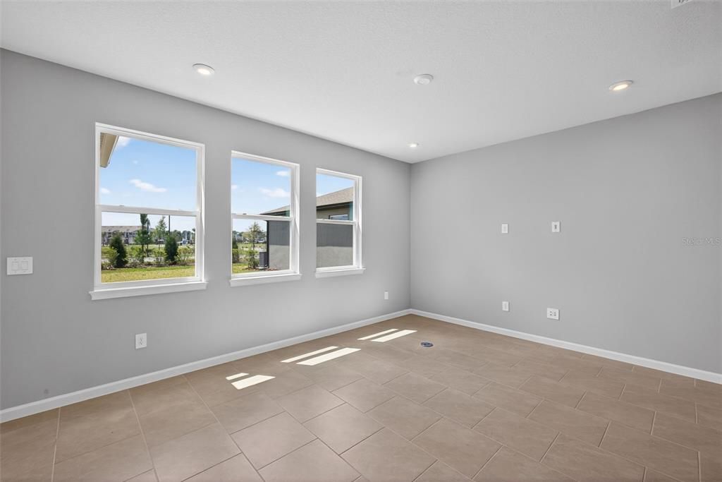 For Sale: $371,120 (3 beds, 2 baths, 1923 Square Feet)