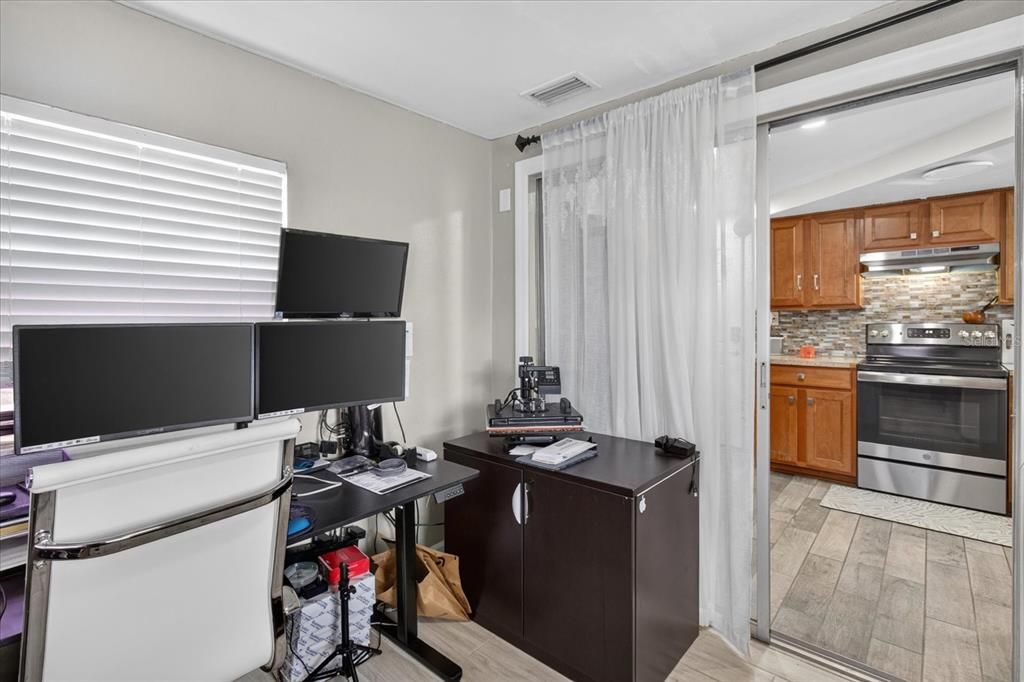 En Venta: $230,000 (3 camas, 1 baños, 1004 Pies cuadrados)