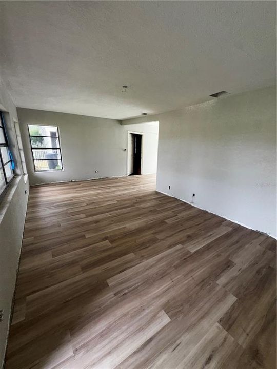 En Venta: $399,000 (3 camas, 2 baños, 1368 Pies cuadrados)